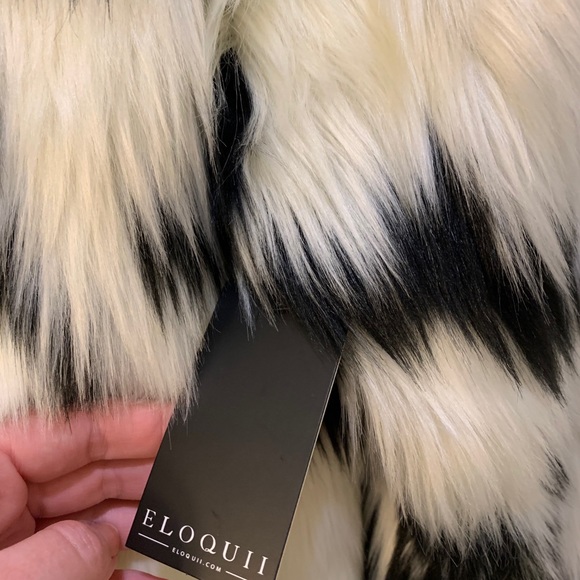 Eloquii Cropped Faux Fur Jacket NWT Size 22-24 - Picture 4 of 5